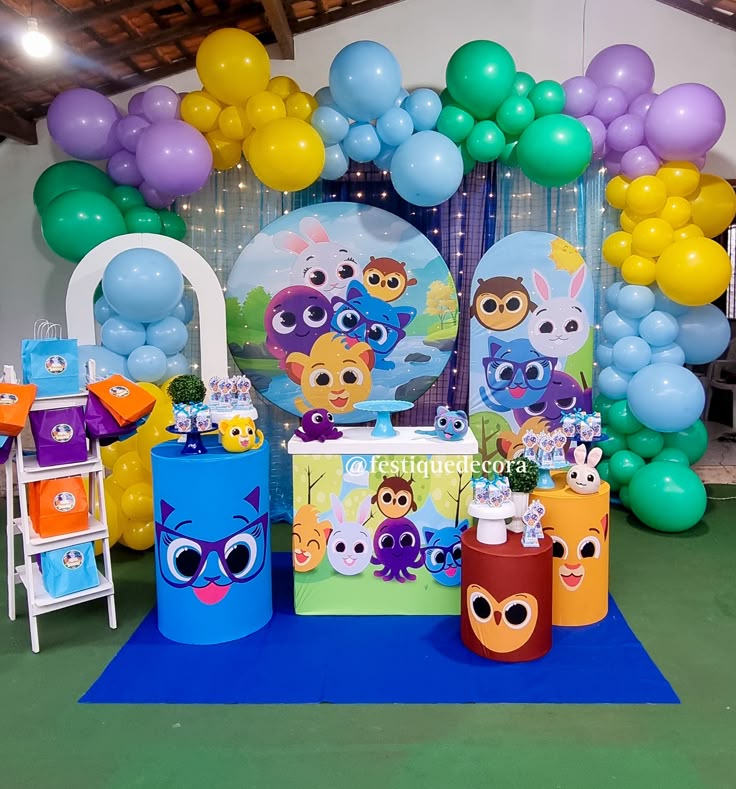 Festa montada com os moldes — exemplo 8