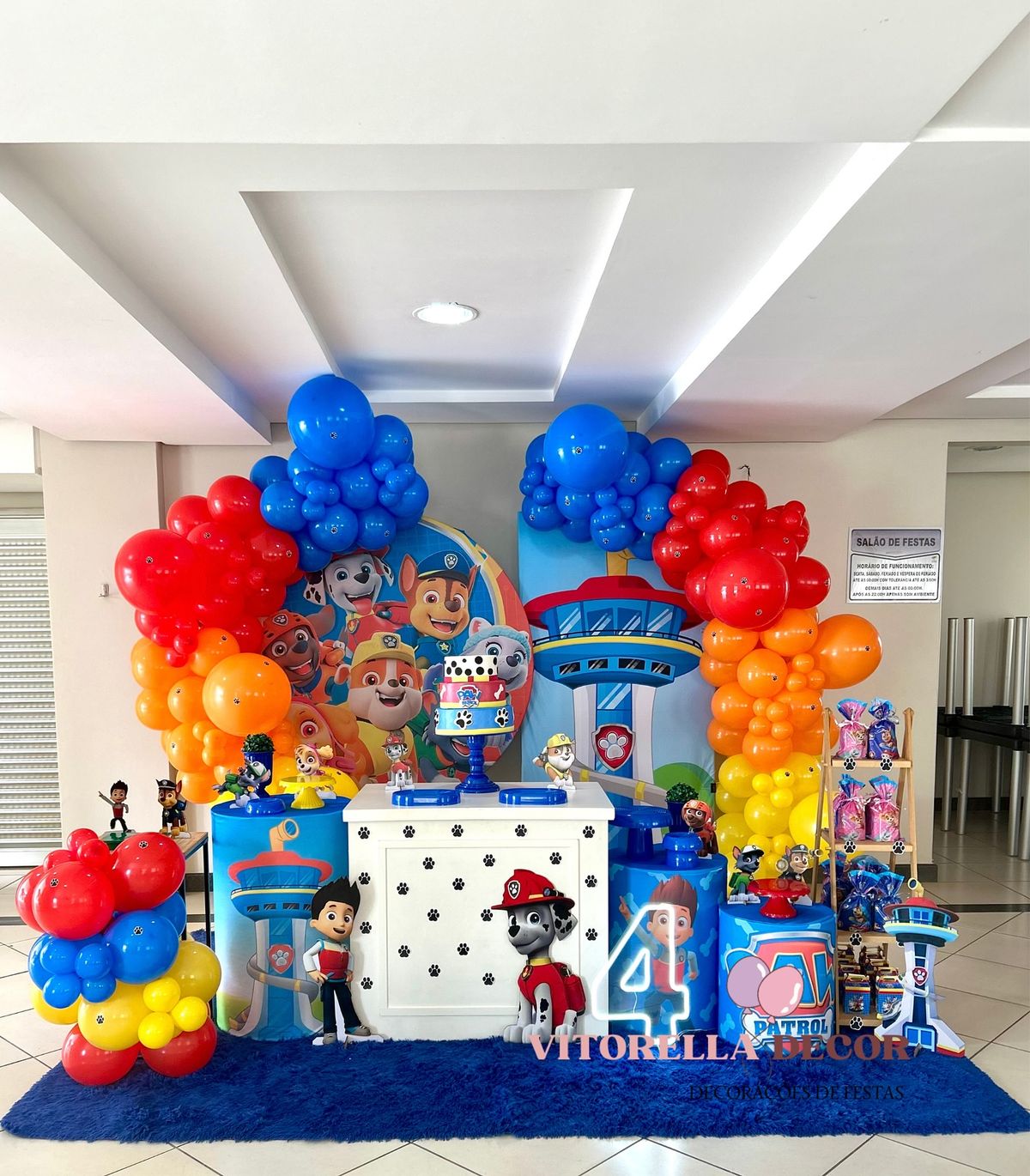 Festa montada com os moldes — exemplo 10